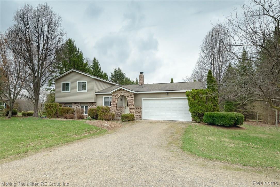 3370 North Hickory Ridge Road Highland, MI 48357 - Photo 36 of 40 MTM_3370_hickory-6.jpg