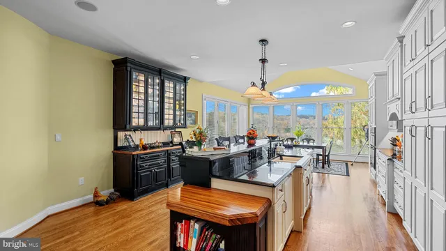 $1,500,000 | 927 Western Road, Hunt Valley, MD 21030