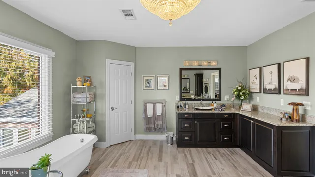 $1,500,000 | 927 Western Road, Hunt Valley, MD 21030