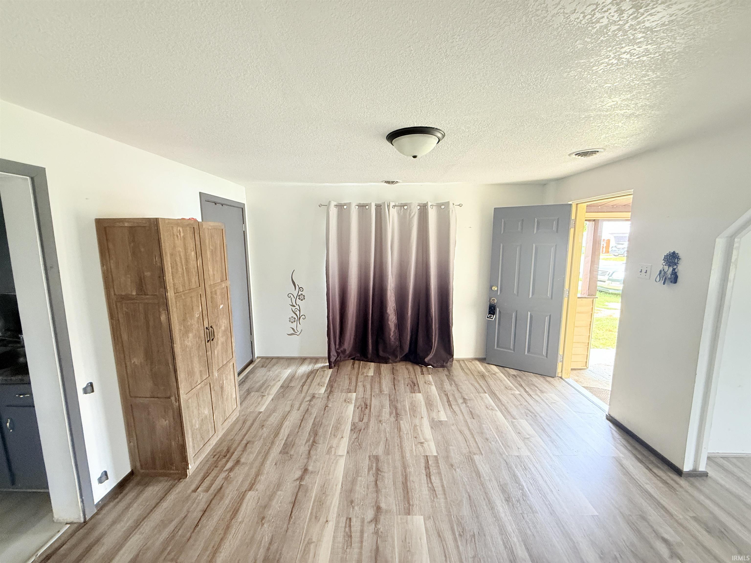 433 Condit Street Huntington, IN 46750 - Photo 4 of 34 Gallery Image 4
