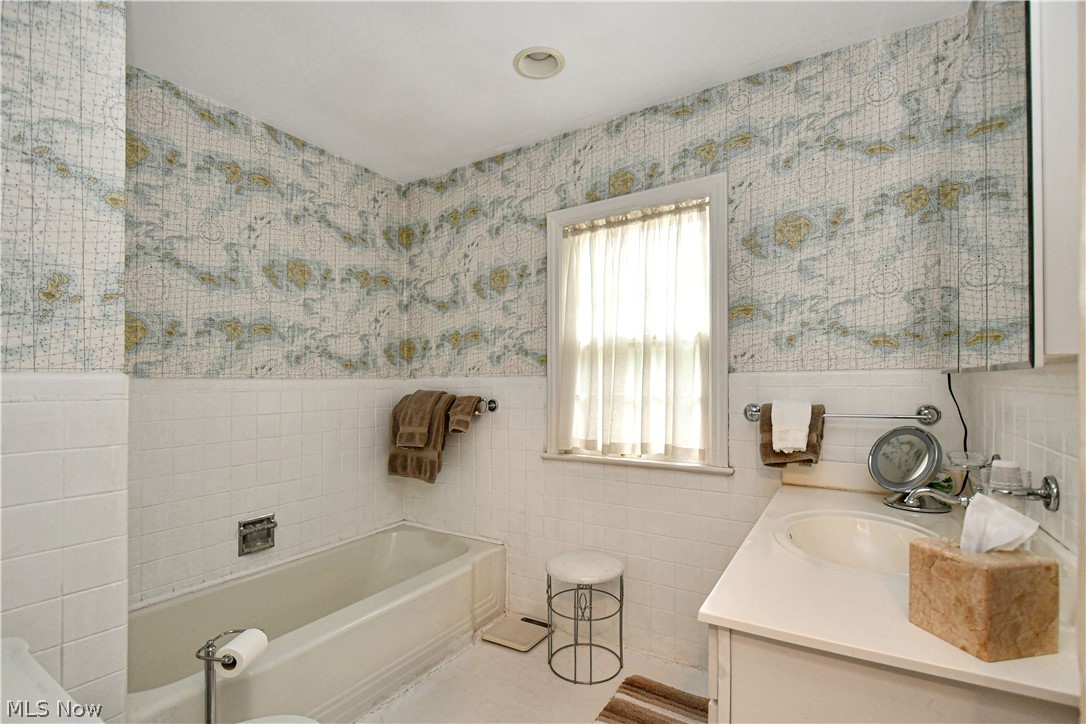2419 Channing Road Cleveland, OH 44118 - Photo 18 of 22 Gallery Image 18