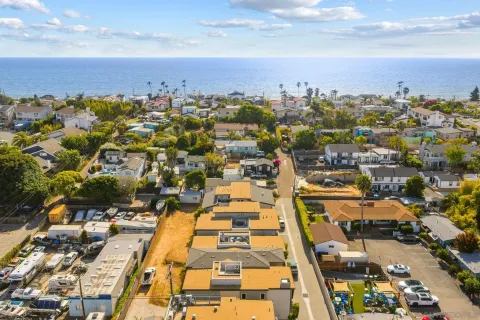 $2,350,000 | 107 Edgeburt Drive, Encinitas, CA 92024