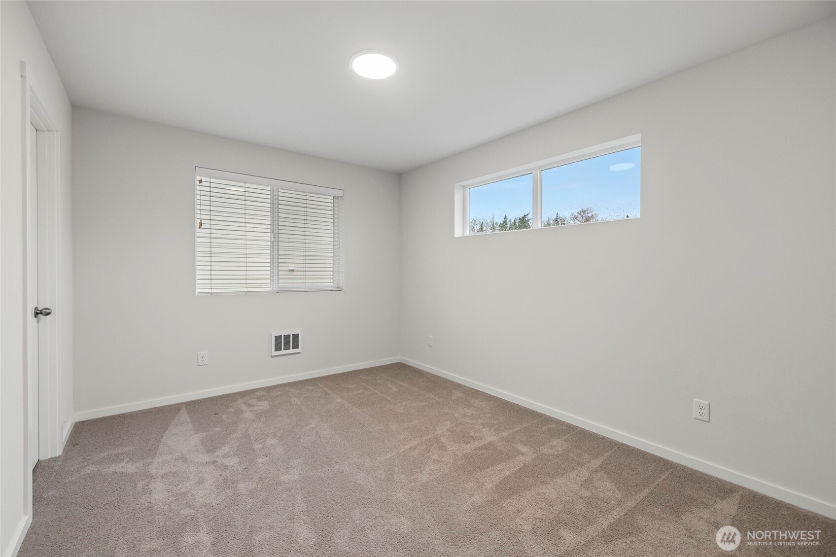 2113 Lancaster Way Ferndale, WA 98248 - Photo 25 of 32 an empty room with a window