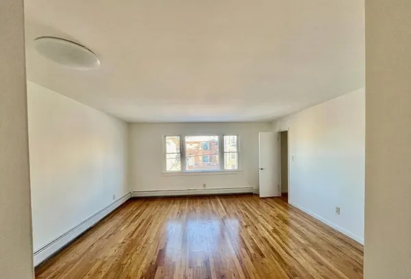 $2,300 | 203 Zabriskie Street, Unit 2, Jersey City, NJ 07307