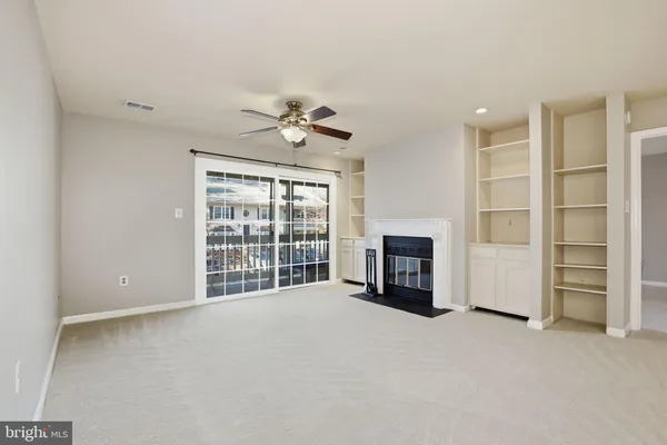 $2,400 | 10195 C Ashbrooke Court, Unit 111, Oakton, VA 22124