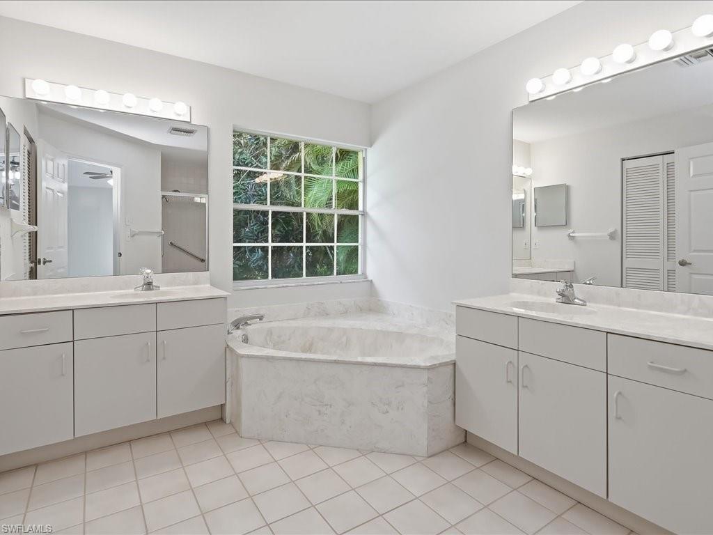 2305 Piccadilly Circus Naples, FL 34112 - Photo 18 of 31