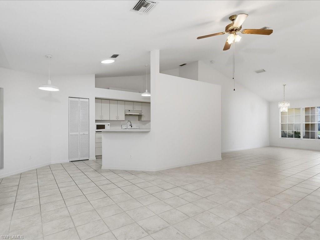 2305 Piccadilly Circus Naples, FL 34112 - Photo 8 of 31