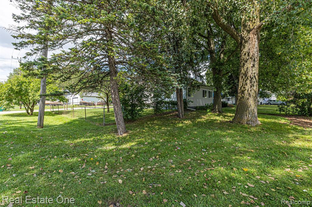14672 Inkster Road Romulus, MI 48174 - Photo 3 of 20