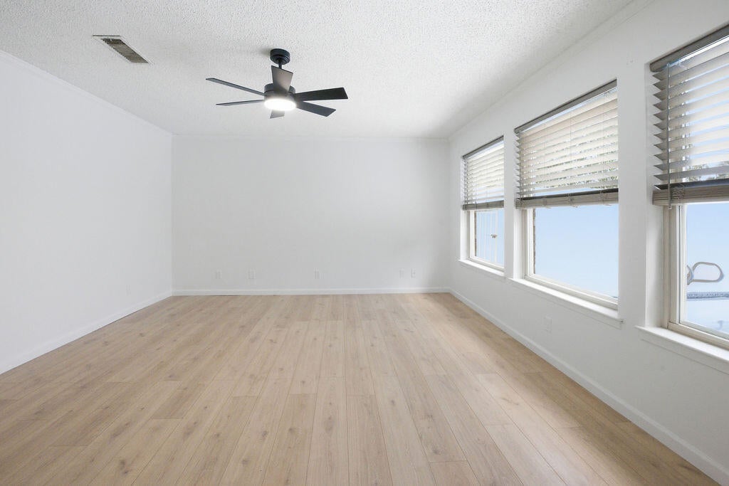 4002 Crestwood Avenue Midland, TX 79707 - Photo 11 of 63 Gallery Image 11