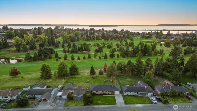 $949,950 | 708 Waverly Avenue, Everett, WA 98201