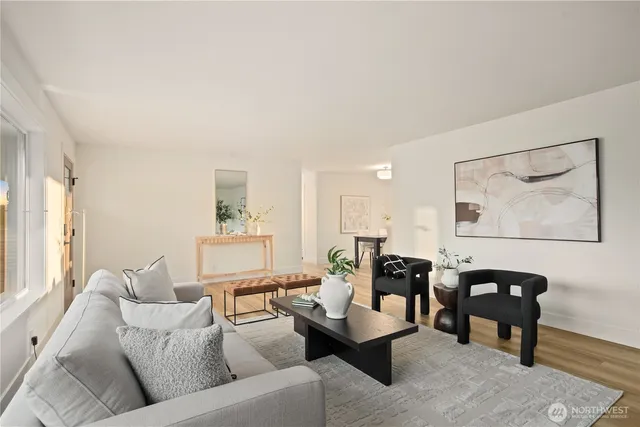 $949,950 | 708 Waverly Avenue, Everett, WA 98201