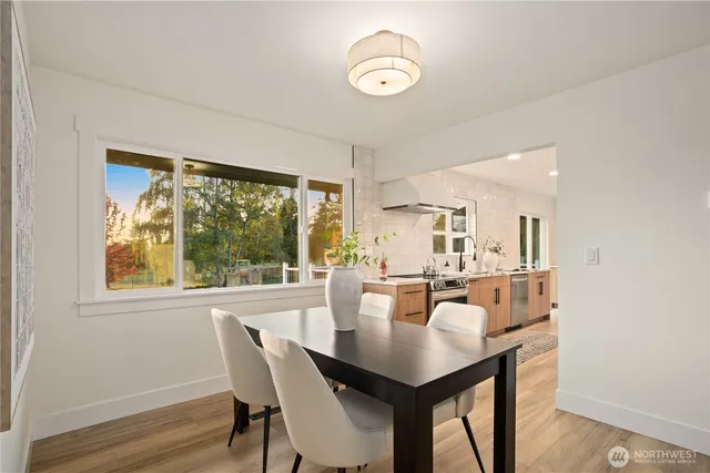 $949,950 | 708 Waverly Avenue, Everett, WA 98201