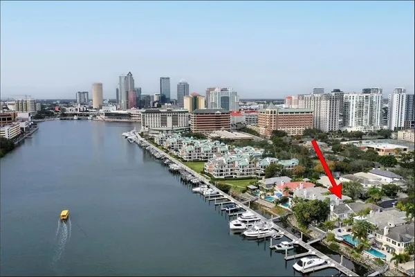 $770 | 60 Mariner Way, Unit 60, Tampa, FL 33602