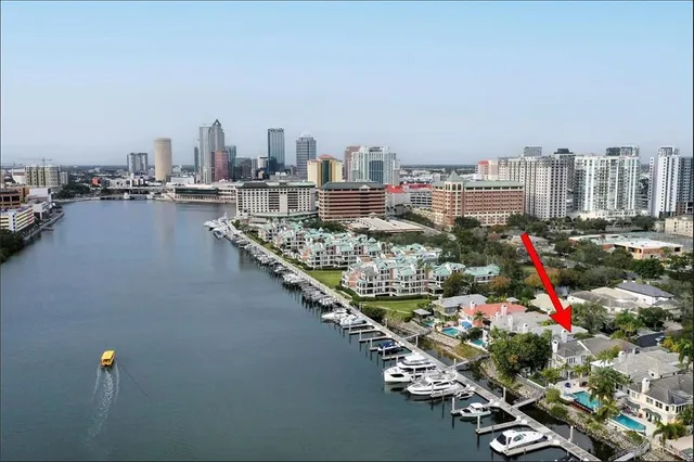 $770 | 60 Mariner Way, Unit 60, Tampa, FL 33602