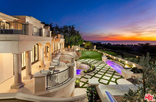 a view of outdoor space yard and patio
