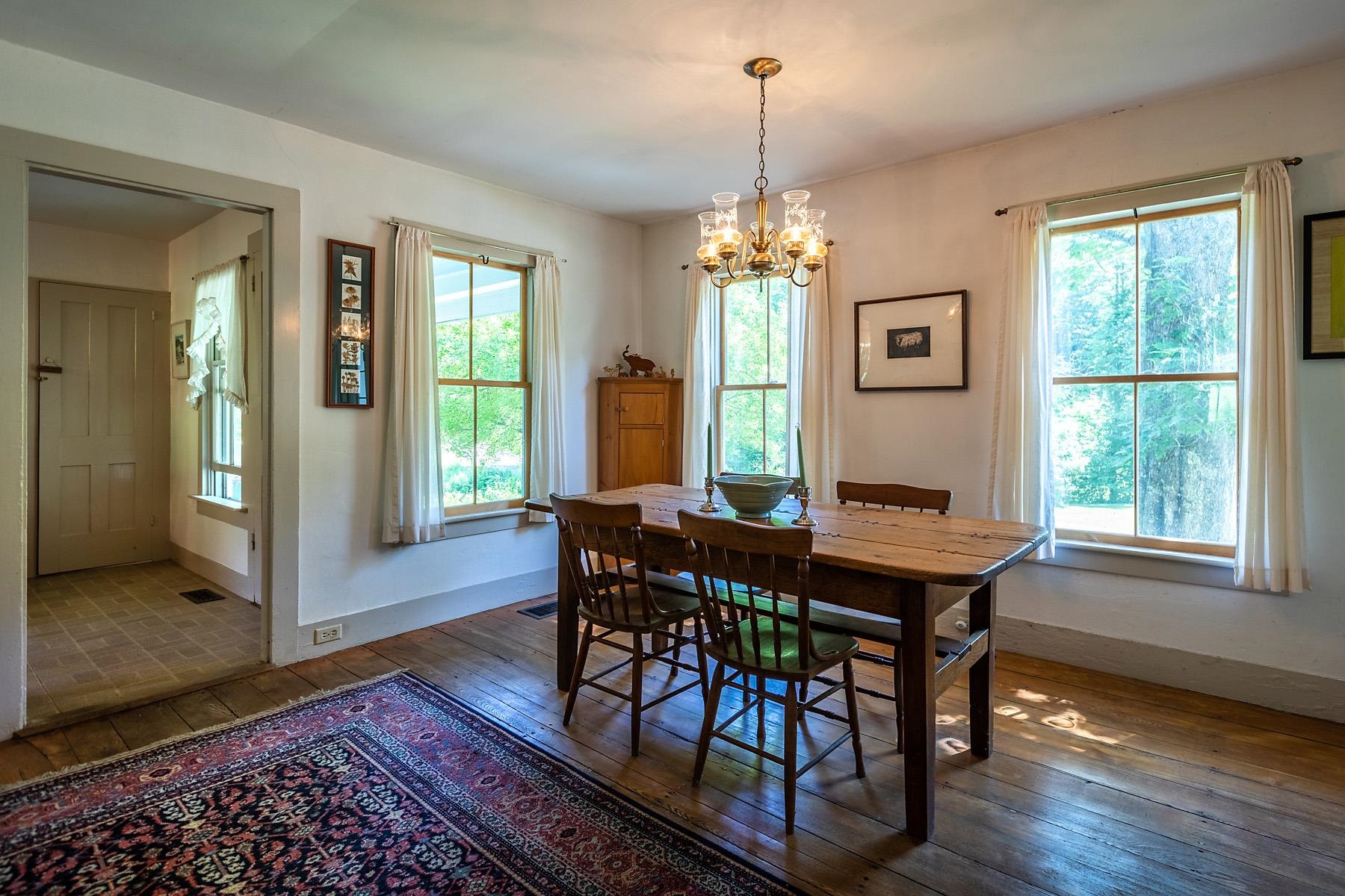 5994 Broad Brook Road Pomfret, VT 05068 - Photo 7 of 33