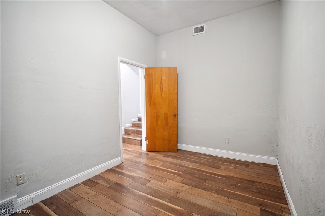 3713 Hillbrook Road Cleveland, OH 44118 - Photo 18 of 22