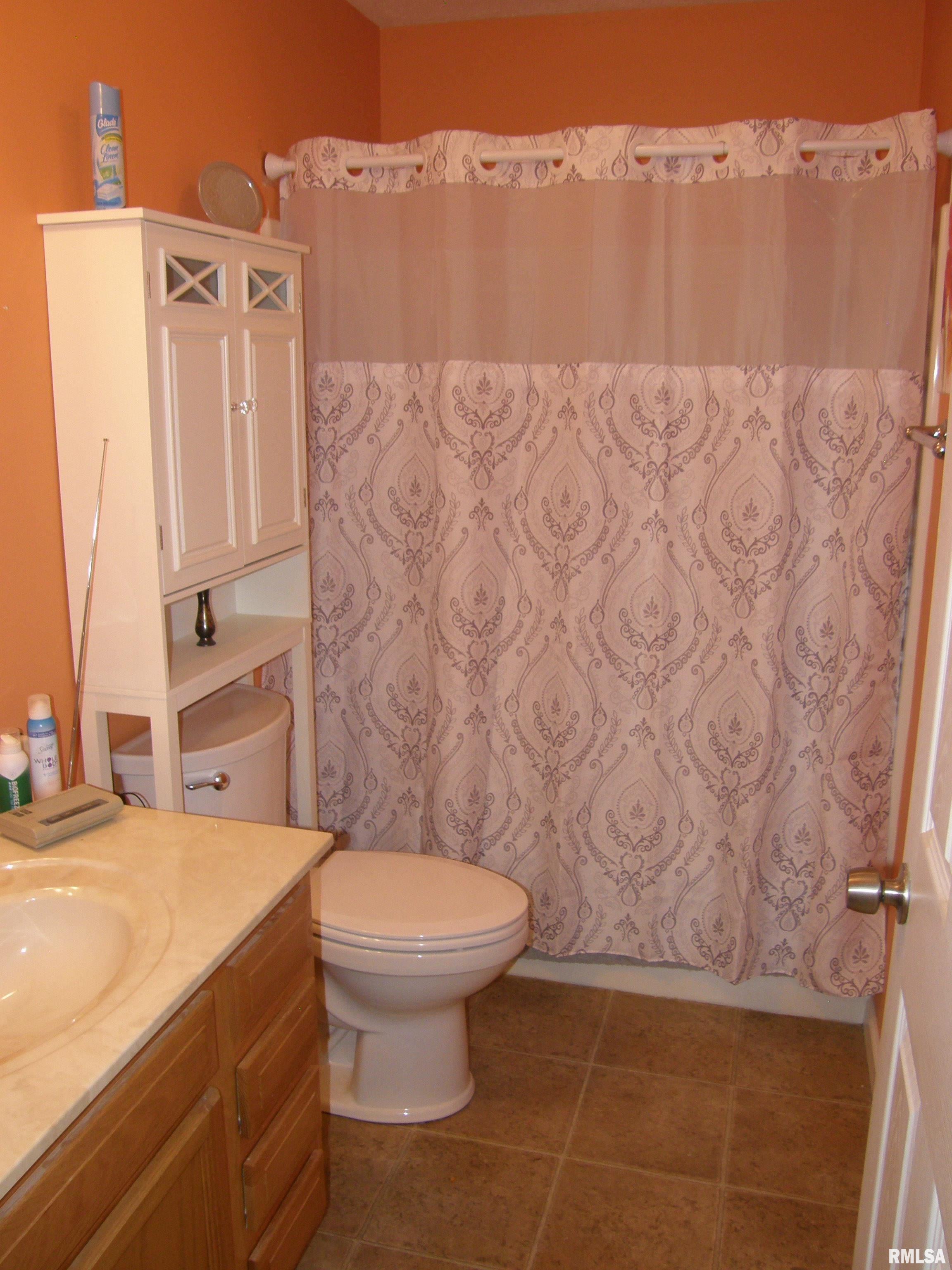 1804 Crown Road Herrin, IL 62948 - Photo 14 of 24