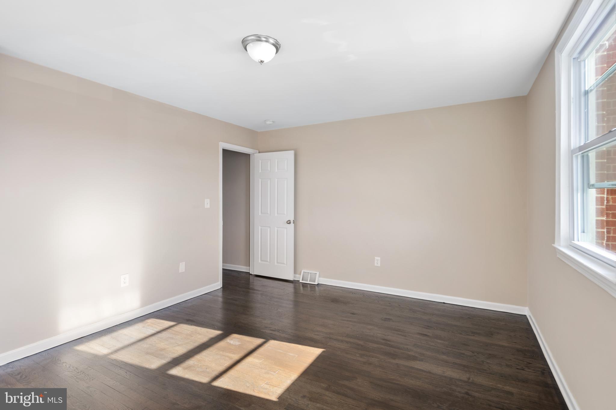 8004 Gray Haven Road Dundalk, MD 21222 - Photo 28 of 37