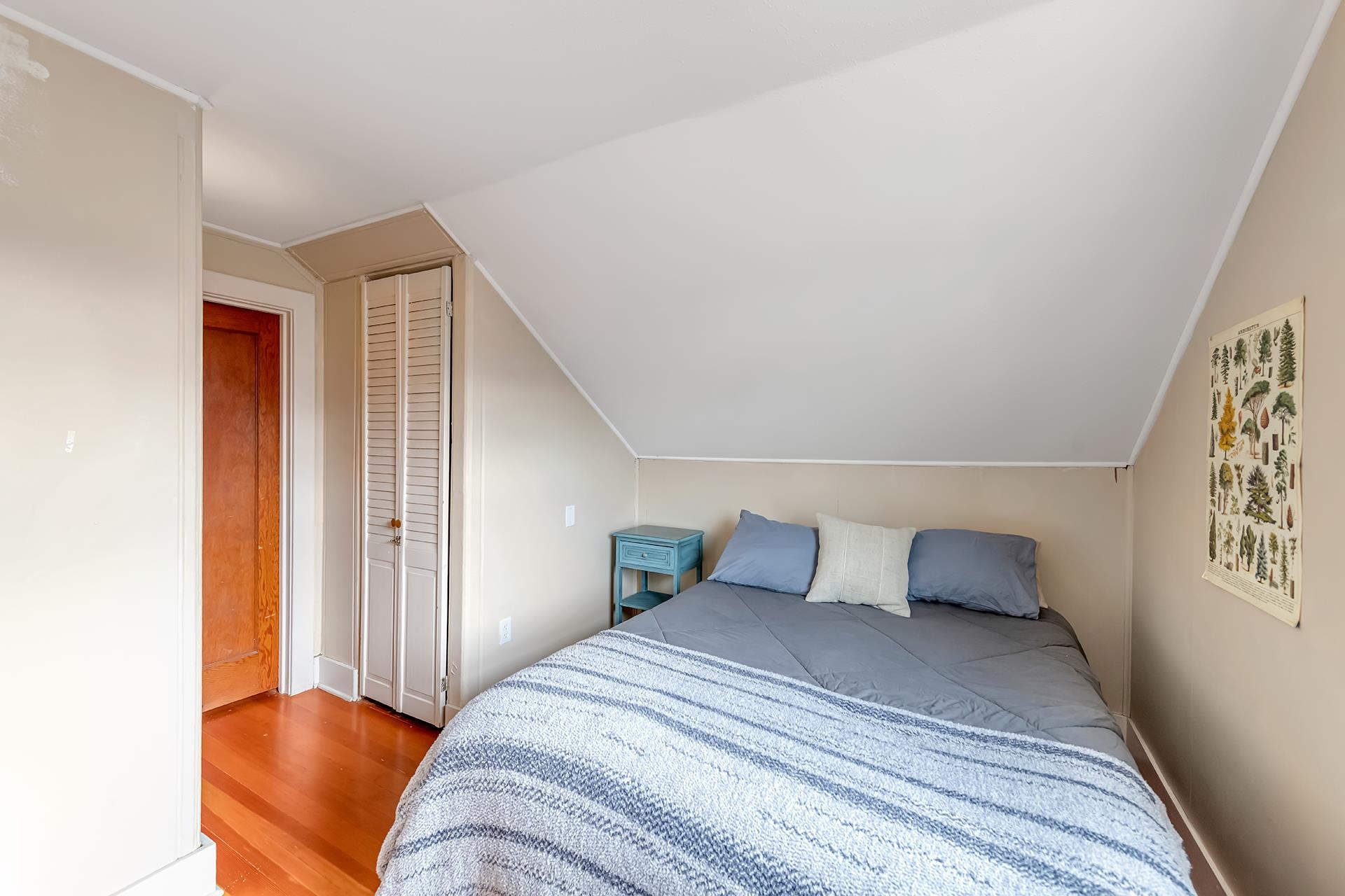 508 Main Street Palisade, CO 81526 - Photo 37 of 40 a bedroom with a bed and a window