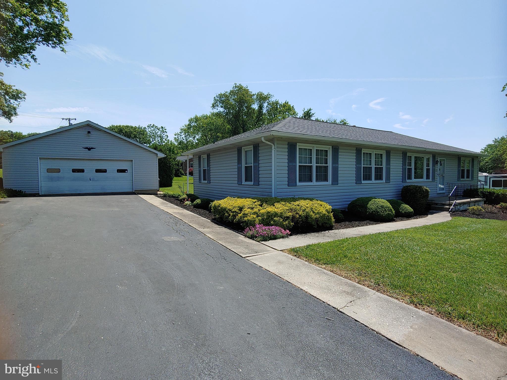 2313 Shannon Road Edgewood, MD 21040 - Photo 2 of 39