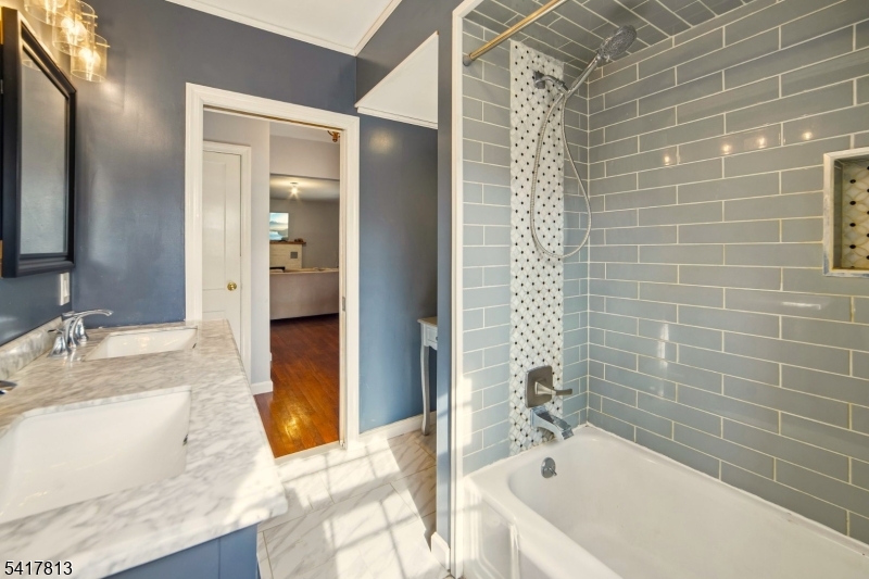 21 Readington Road Whitehouse Station, NJ 08889 - Photo 22 of 39