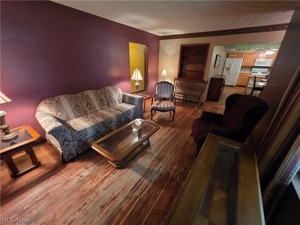 490 Bonshire Road Akron, OH 44319 - Photo 8 of 28 Gallery Image 8