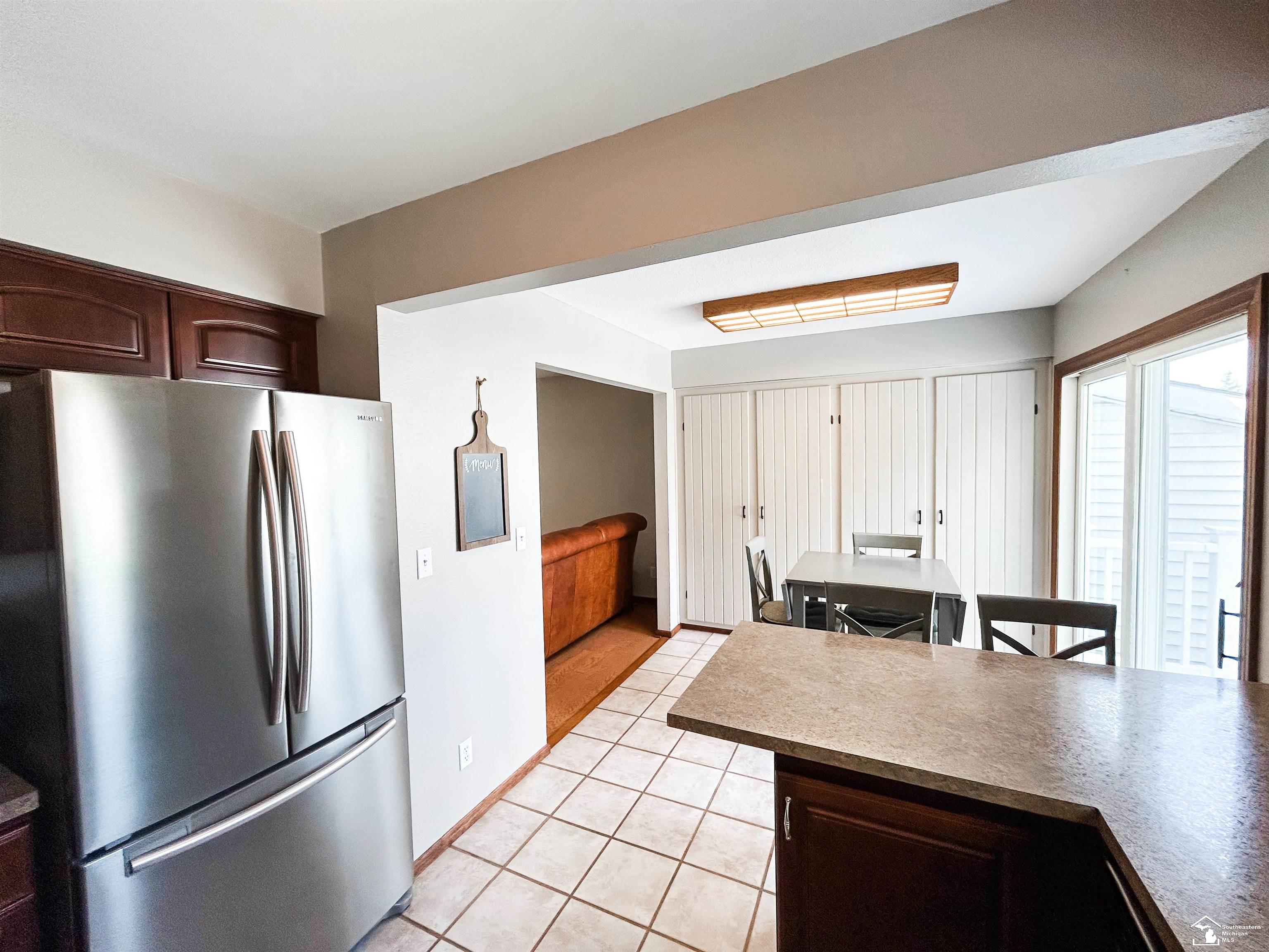 7624 Adler Road Lambertville, MI 48144 - Photo 17 of 64 50109796-16.JPG