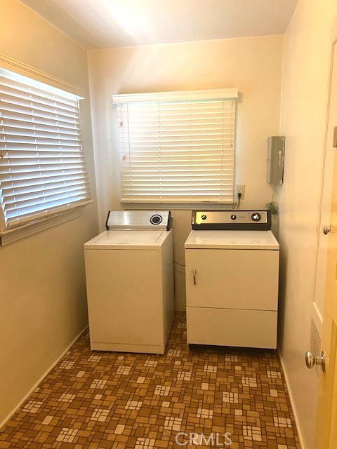 8 West 25th Street Merced, CA 95340 - Photo 7 of 14
