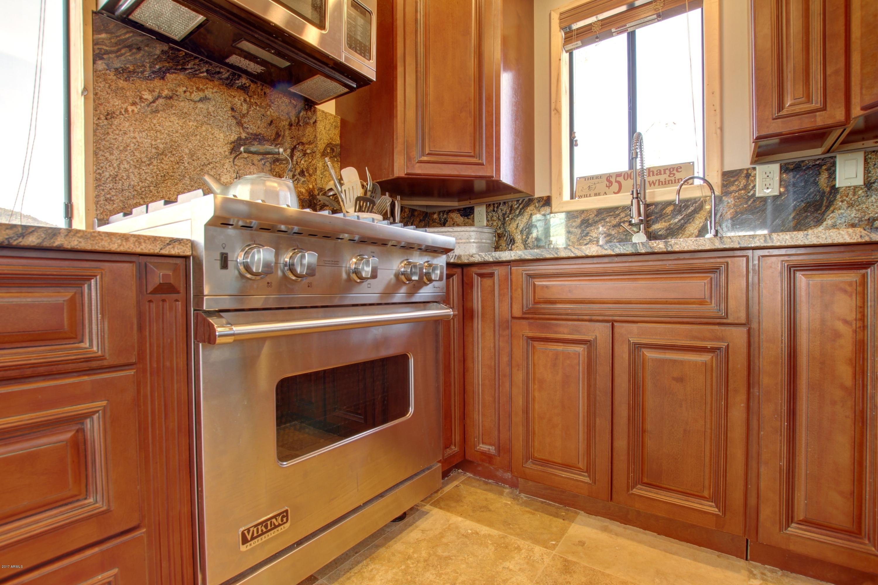 185 West Westridge Young, AZ 85554 - Photo 2 of 51 CHEF'S KITCHEN