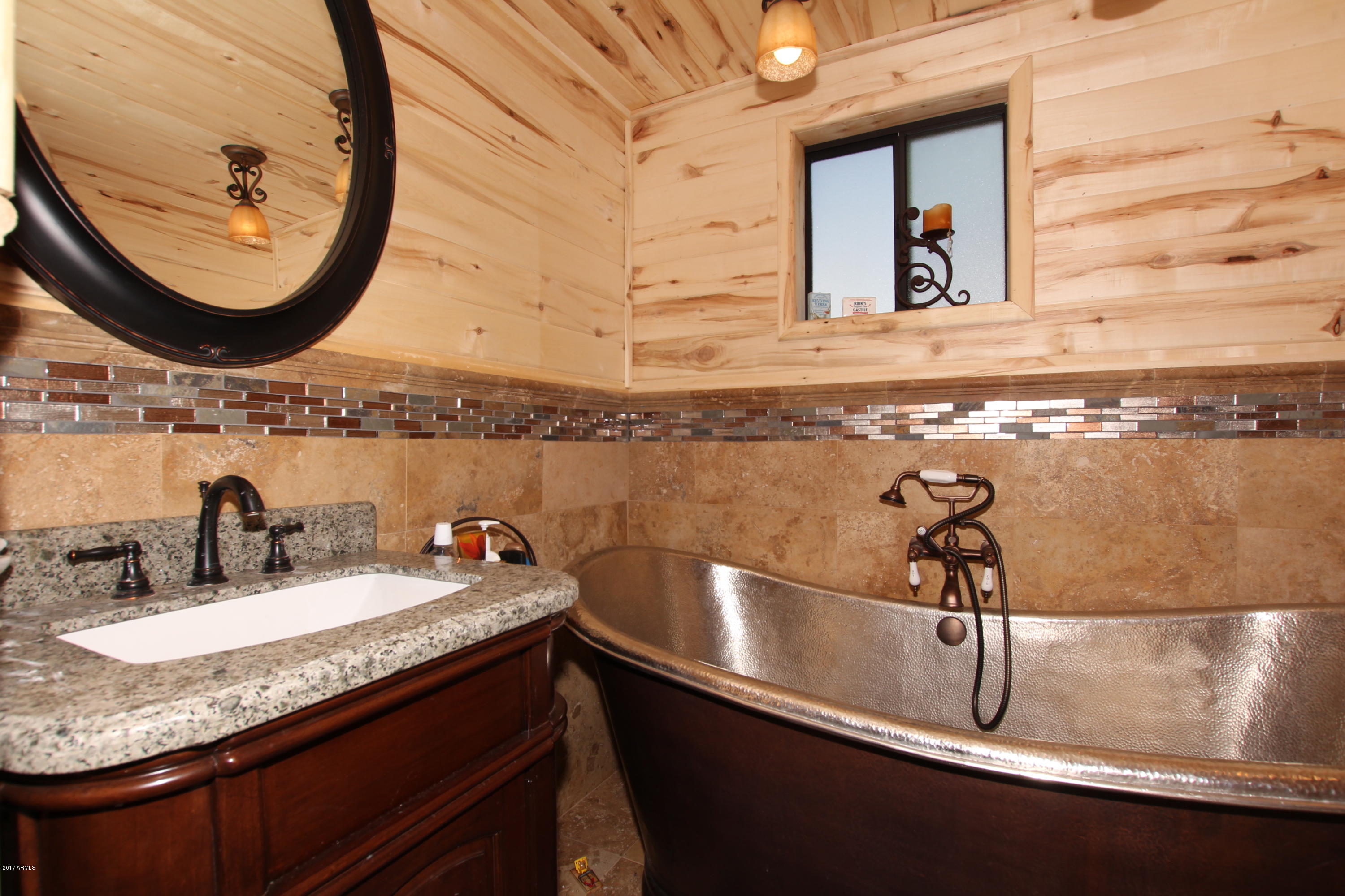 185 West Westridge Young, AZ 85554 - Photo 25 of 51 BATHROOM W/COPPER TUB