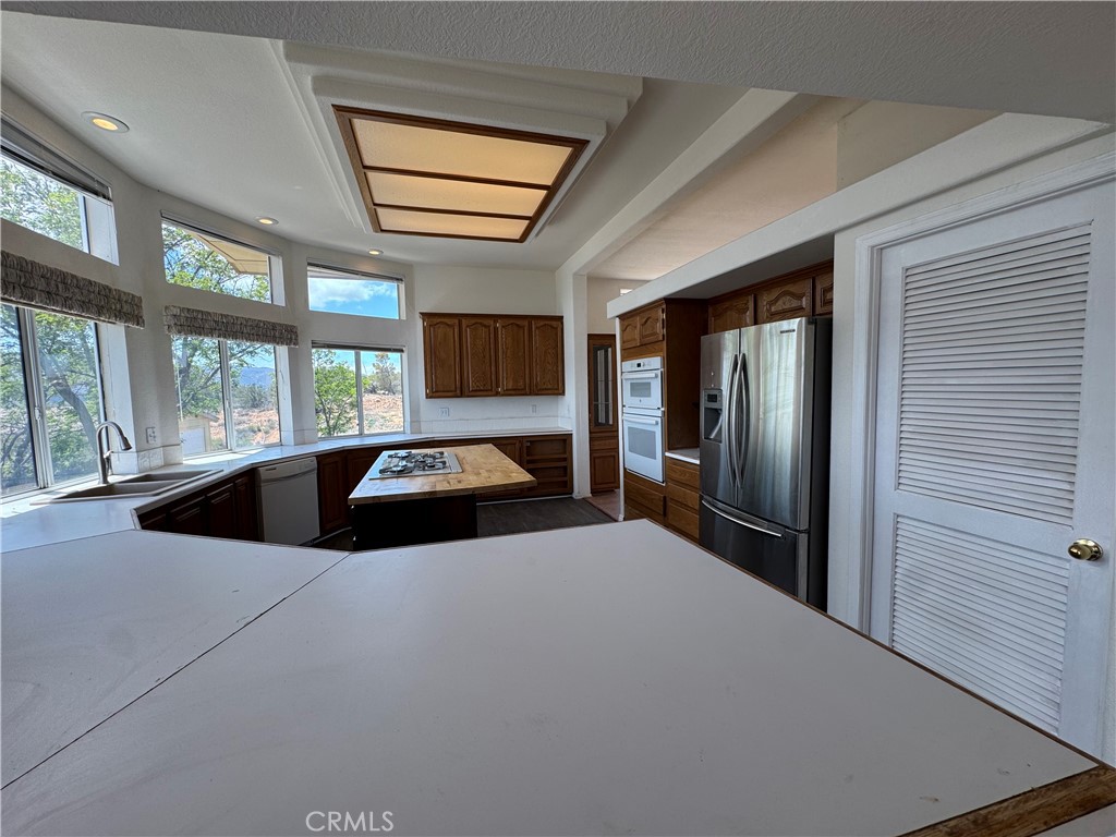 61225 High Country Trail Anza, CA 92539 - Photo 7 of 34 a large bed sitting in a spacious bedroom next to a window