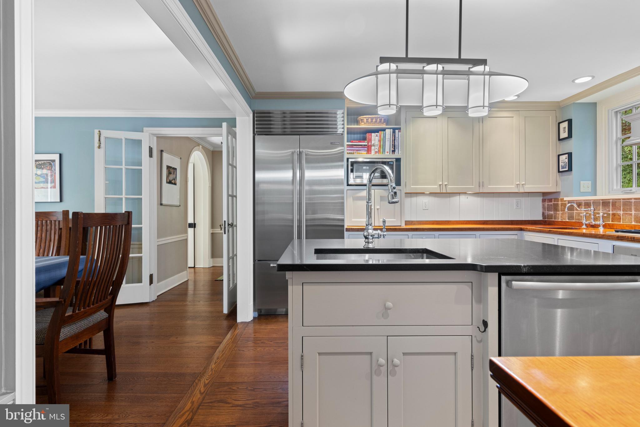 126 Anton Road Wynnewood, PA 19096 - Photo 20 of 52 SubZero frig