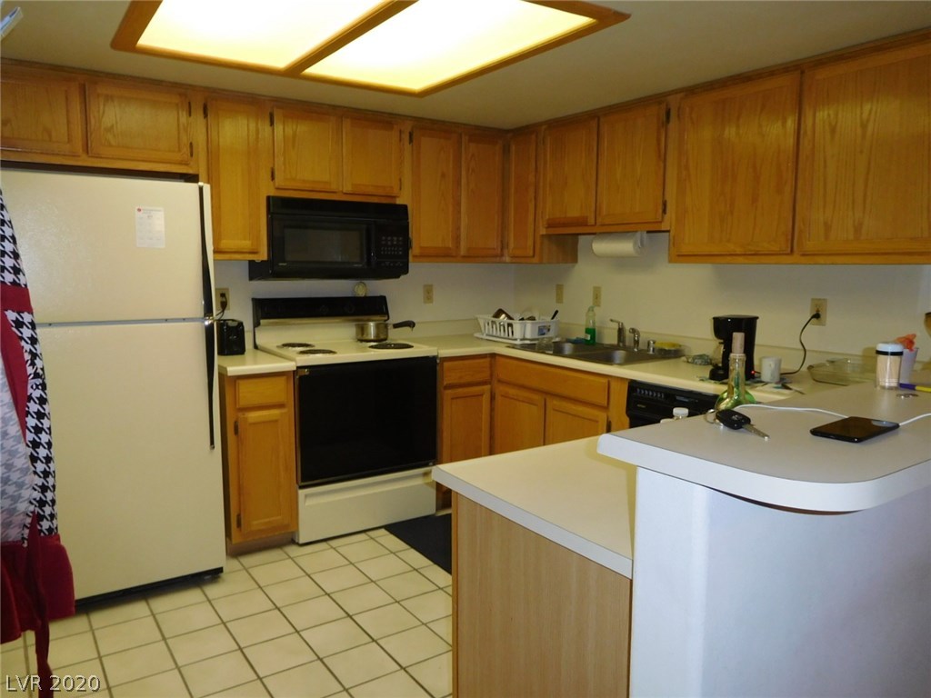 9070 Spring Mountain Road, Unit 218 Las Vegas, NV 89117 - Photo 12 of 20