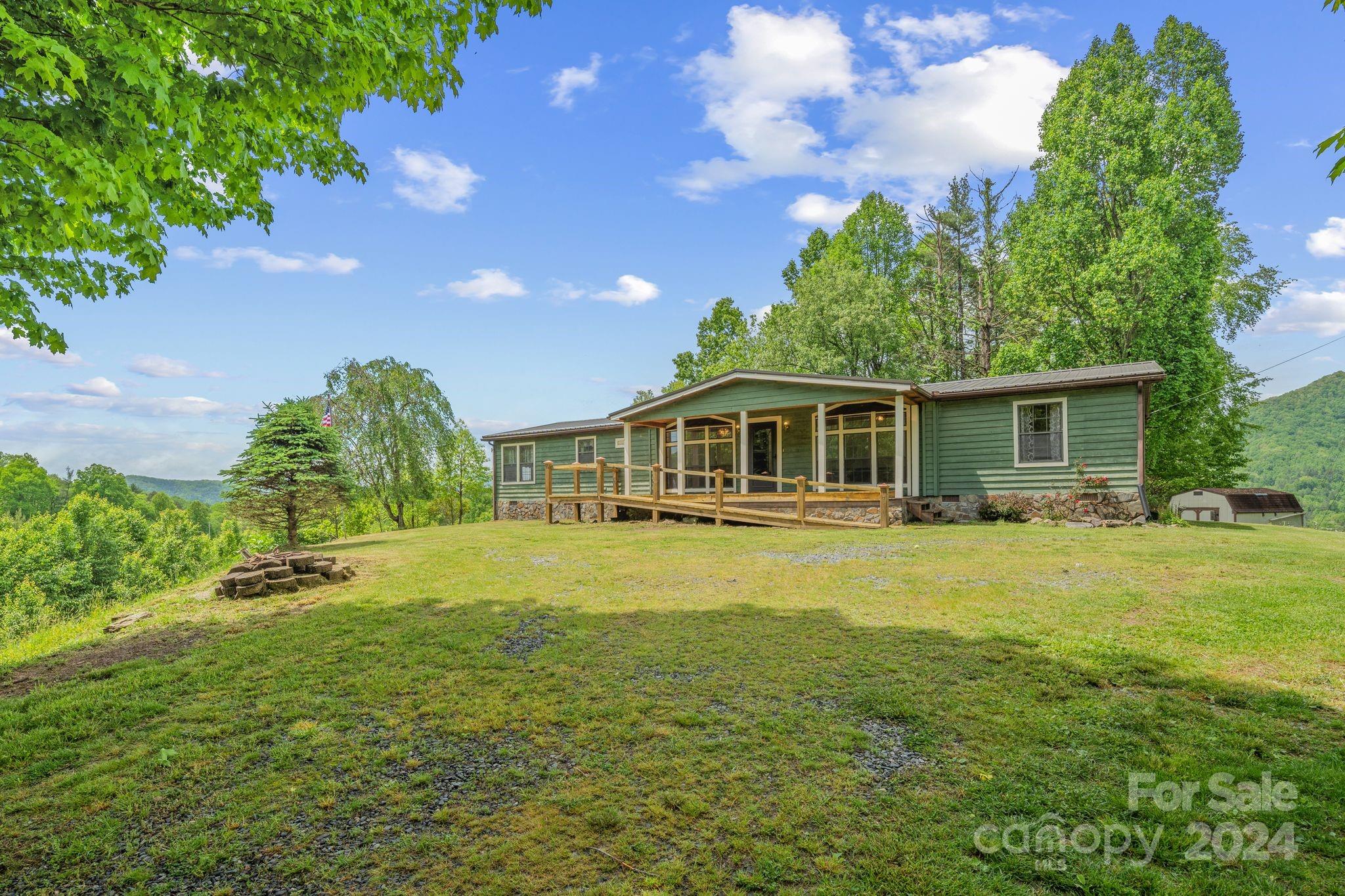 25 Easter Gap Road Marshall, NC 28753 - Photo 2 of 29 Gallery Image 2