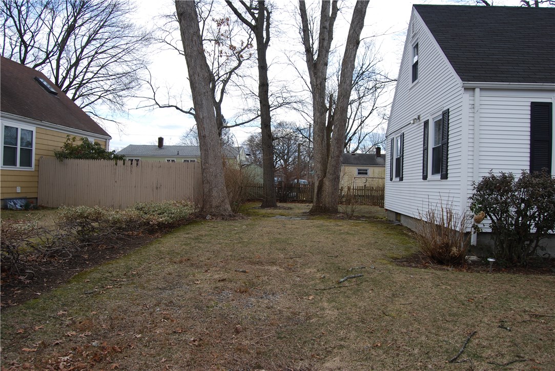 70 Inman Avenue Warwick, RI 02886 - Photo 15 of 18 Gallery Image 15