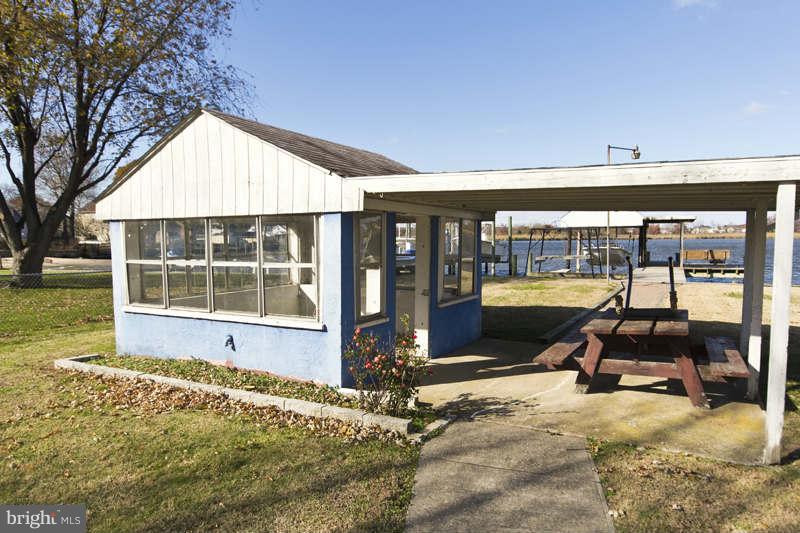 6906 River Drive Road Sparrows Point, MD 21219 - Photo 7 of 23 Exterior (General)