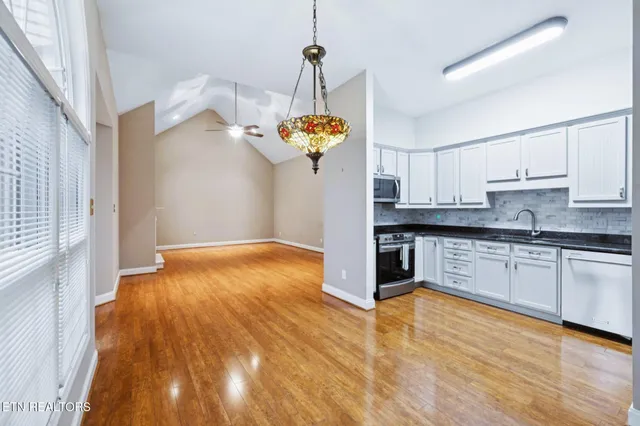 $399,000 | 375 Paine Lake Drive, Sevierville, TN 37862