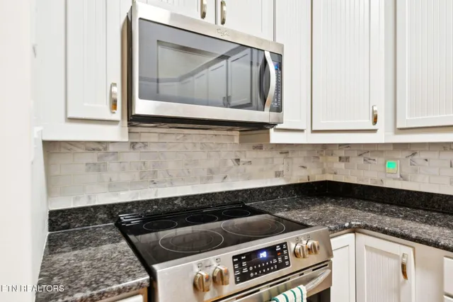 $399,000 | 375 Paine Lake Drive, Sevierville, TN 37862