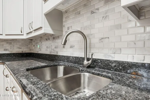 $395,000 | 375 Paine Lake Drive, Sevierville, TN 37862