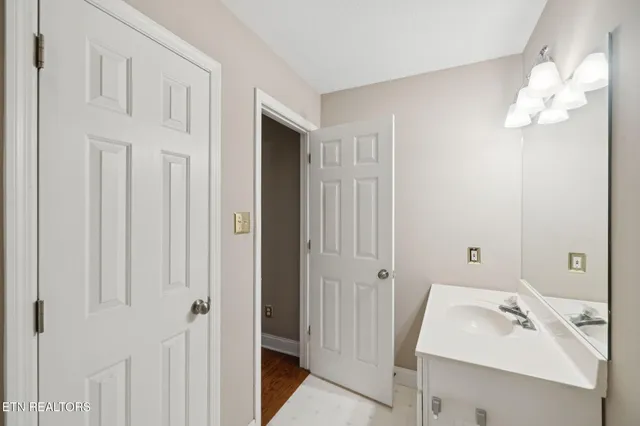 $399,000 | 375 Paine Lake Drive, Sevierville, TN 37862