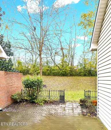 $395,000 | 375 Paine Lake Drive, Sevierville, TN 37862