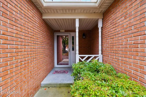 $395,000 | 375 Paine Lake Drive, Sevierville, TN 37862