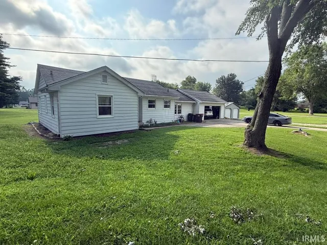 $180,000 | 312 South Clinton Street, Clinton, IN 47842