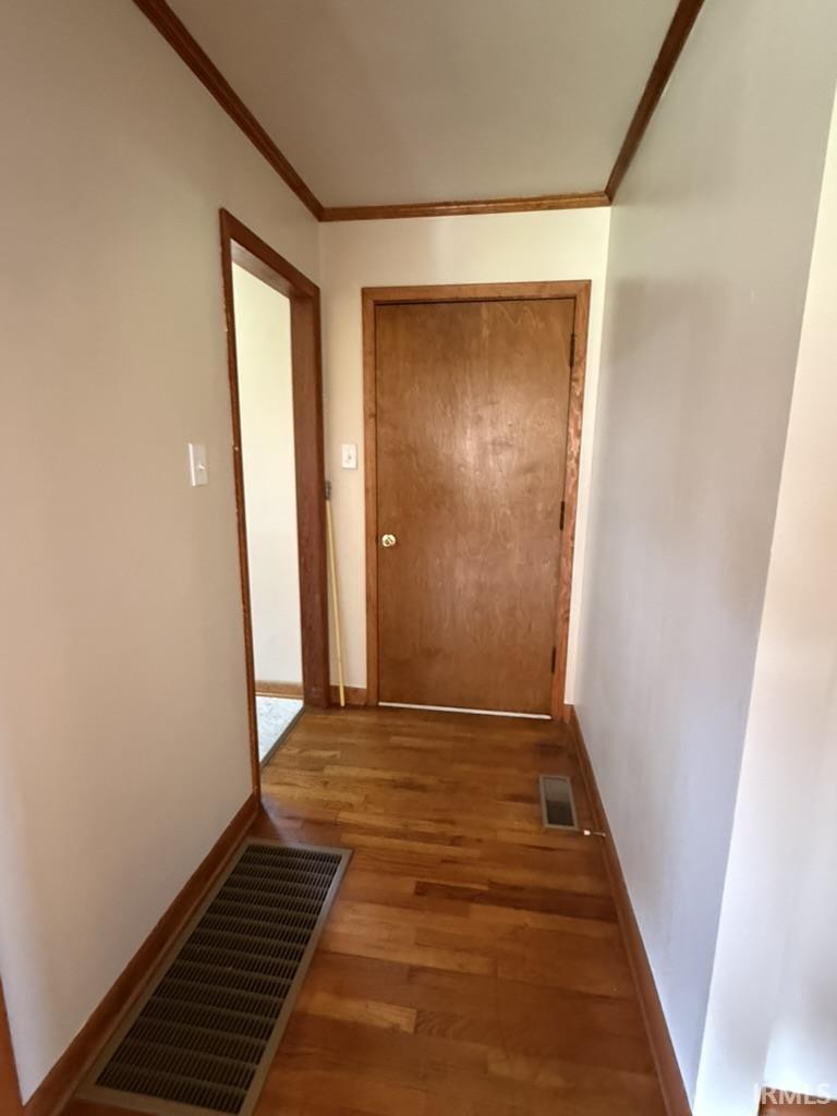 312 South Clinton Street Clinton, IN 47842 - Photo 7 of 18