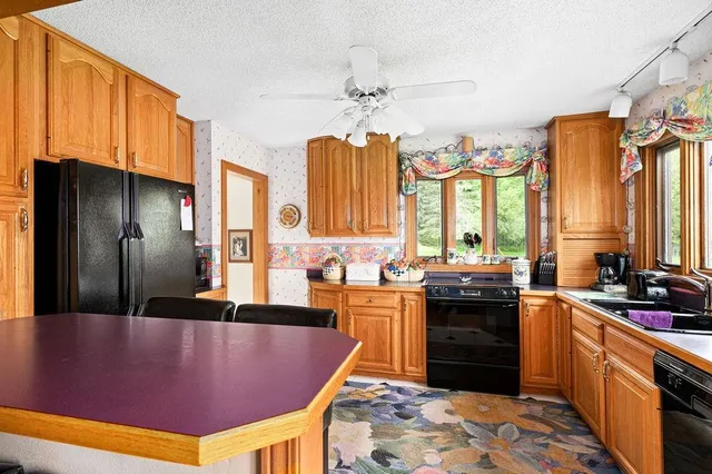 $899,000 | 1690 Highway 61, Two Harbors, MN 55616