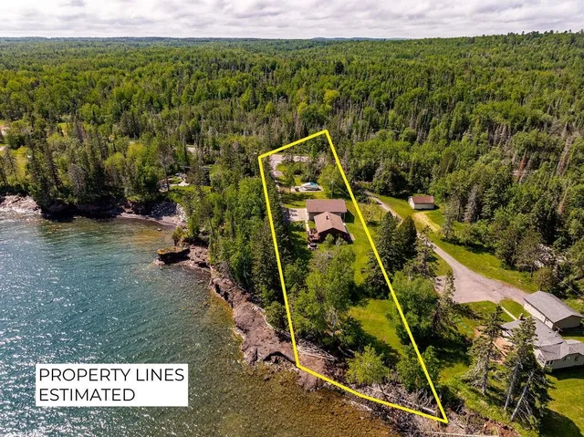 $899,000 | 1690 Highway 61, Two Harbors, MN 55616