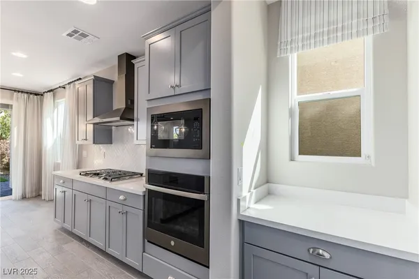 $2,600 | 10016 Silver Comet Court, Las Vegas, NV 89178