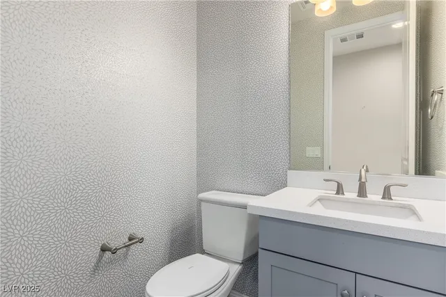 $2,600 | 10016 Silver Comet Court, Las Vegas, NV 89178