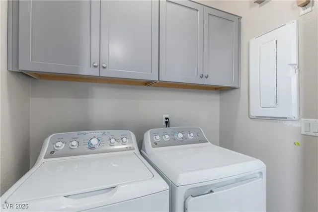 $2,600 | 10016 Silver Comet Court, Las Vegas, NV 89178